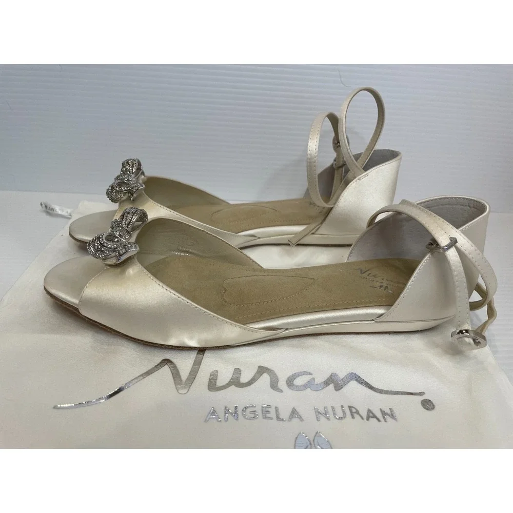 Angela Nuran Audrey Dyeable Silk Tiny Wedge Shoes White Size US 8‎ MSRP $345 NIB